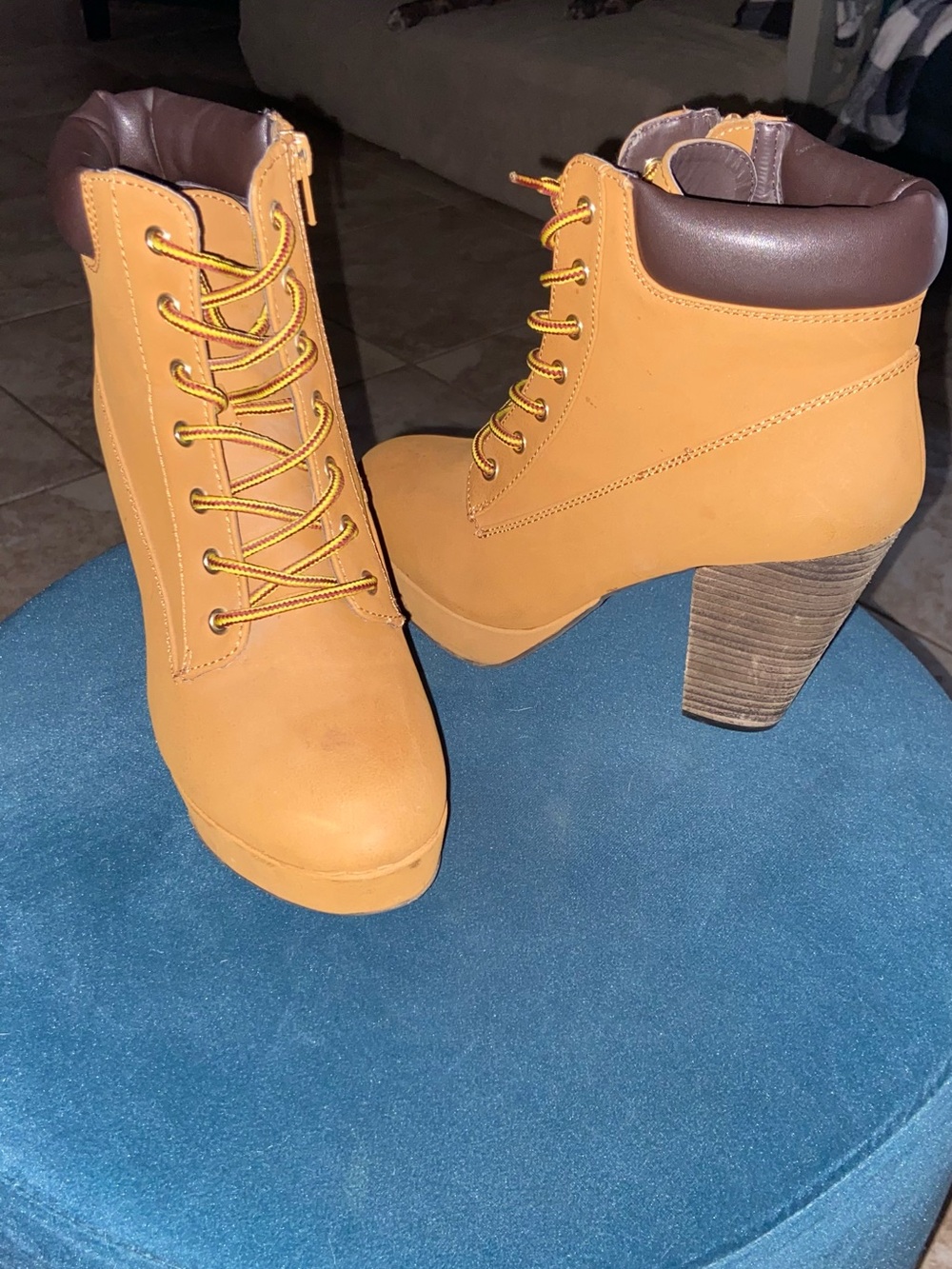 Steve Madden Tan and Brown Lace-Up Platform Ankle Boots